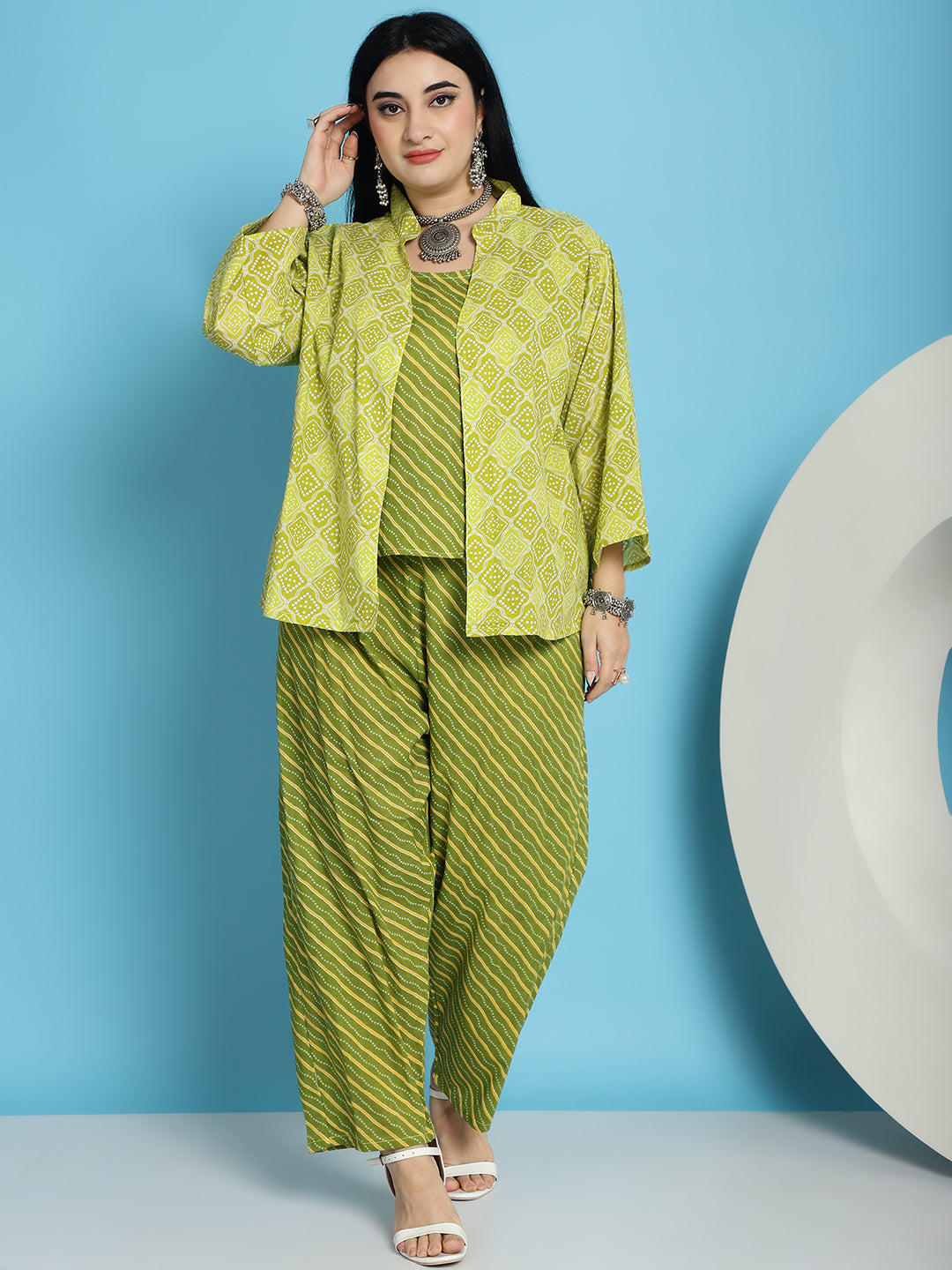 Plus Size Green Bandhani Leheriya Print Cotton Slip And Shrug With Pant Set