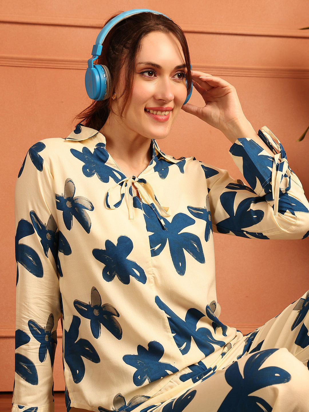 Blue Daisy Rayon Night Suit