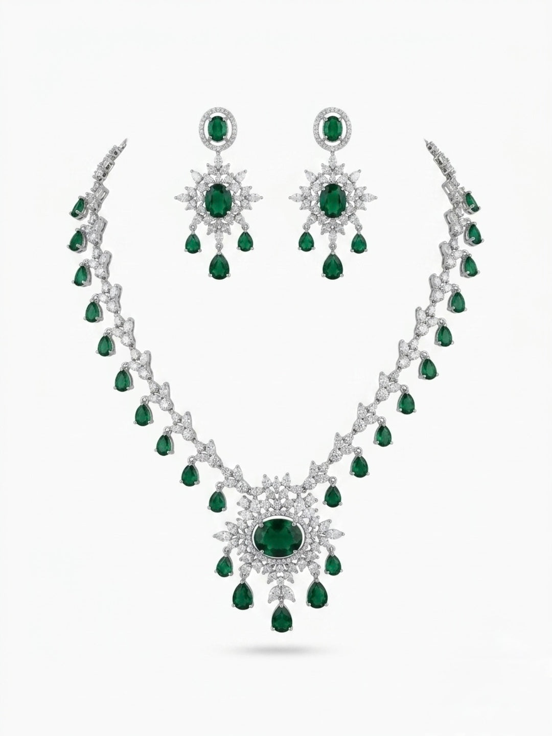 Emerald Queen Jewellery Set