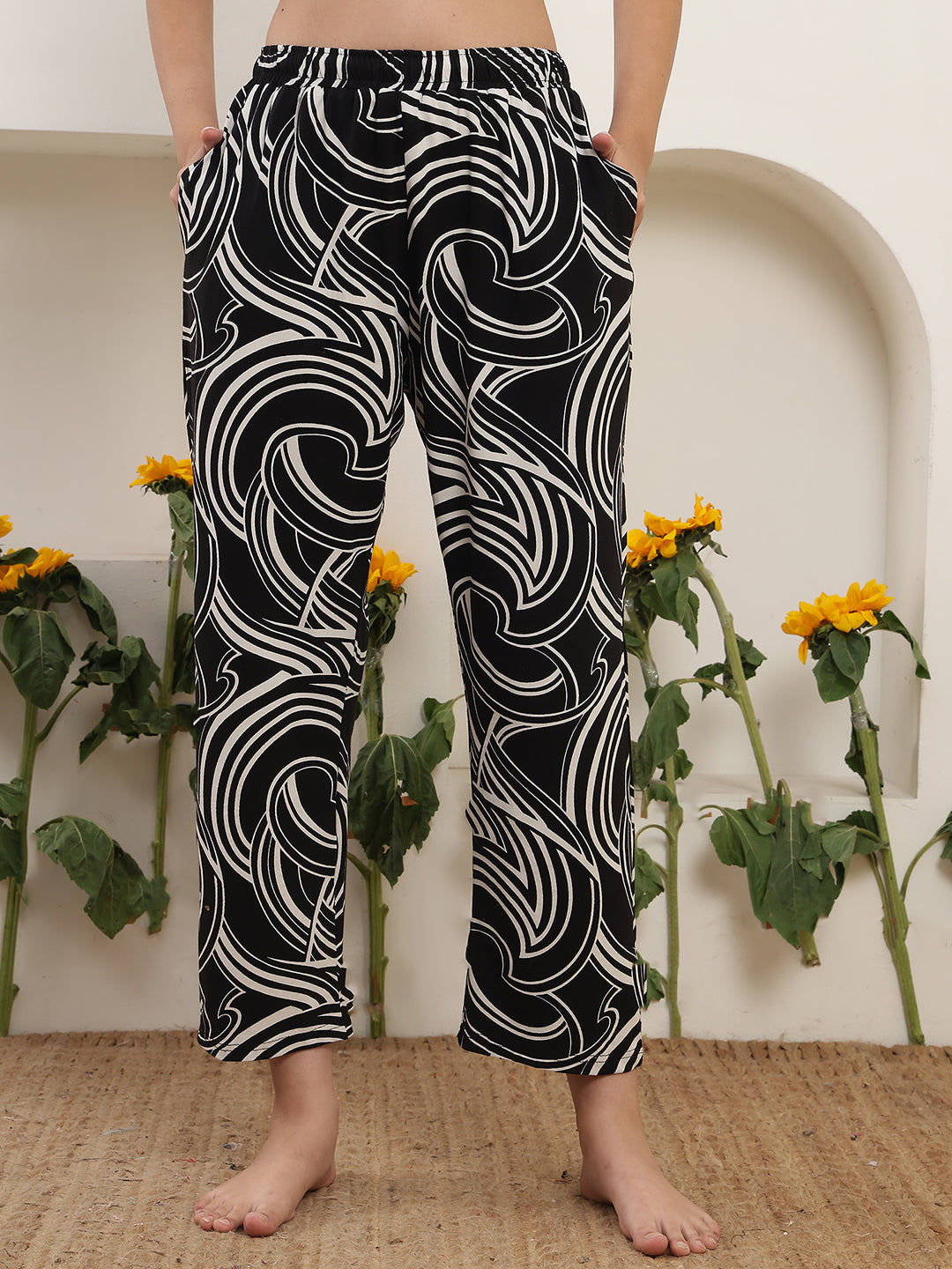 Black Swirls Printed Cotton Lounge Pant