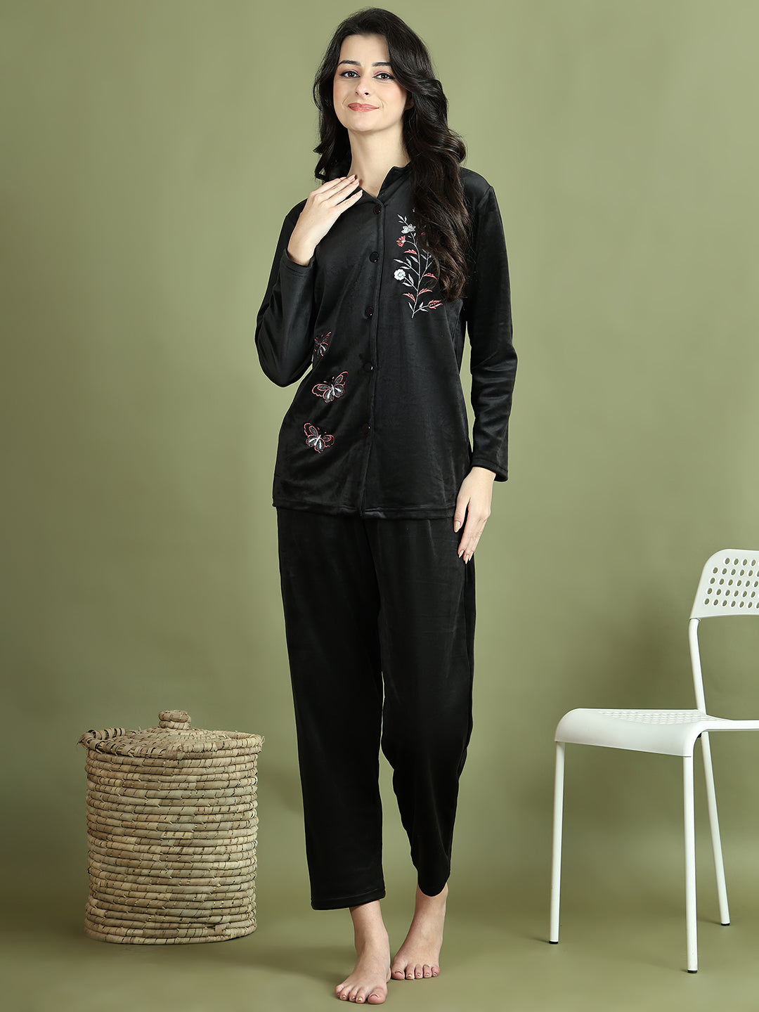 Black Embroidery Velvet Lounge Set