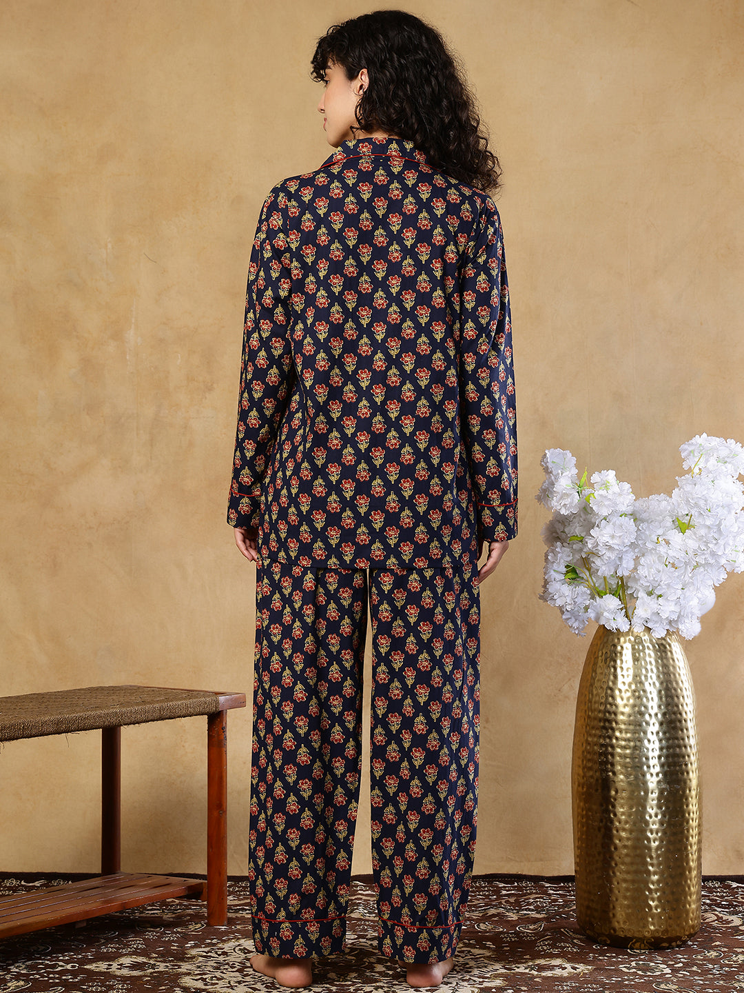 Farah Booti Collar Night Suit