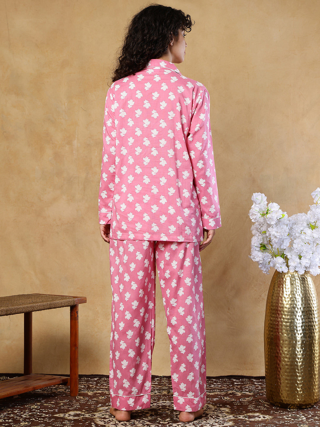 Hello Barbie Collar Night Suit