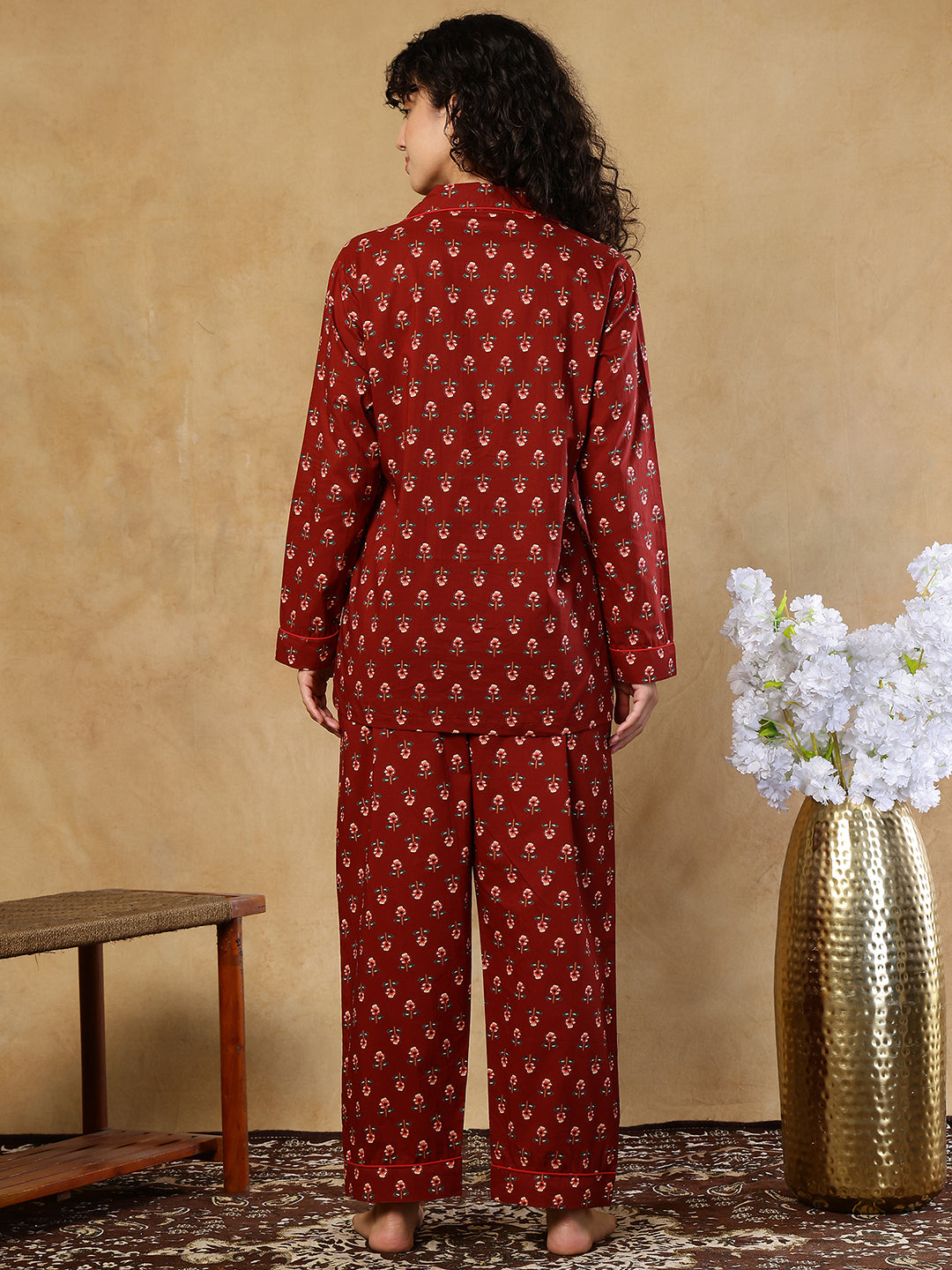 Noorie Booti Collar Night Suit
