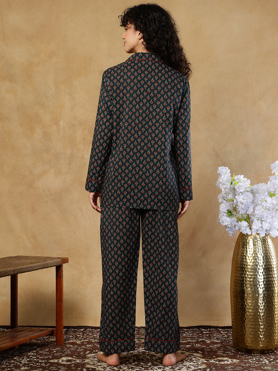 Sanam Booti Collar Night Suit
