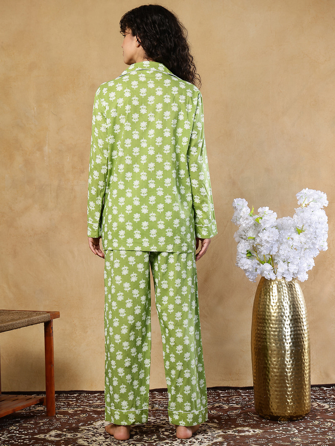 Fiza Booti Collar Night Suit