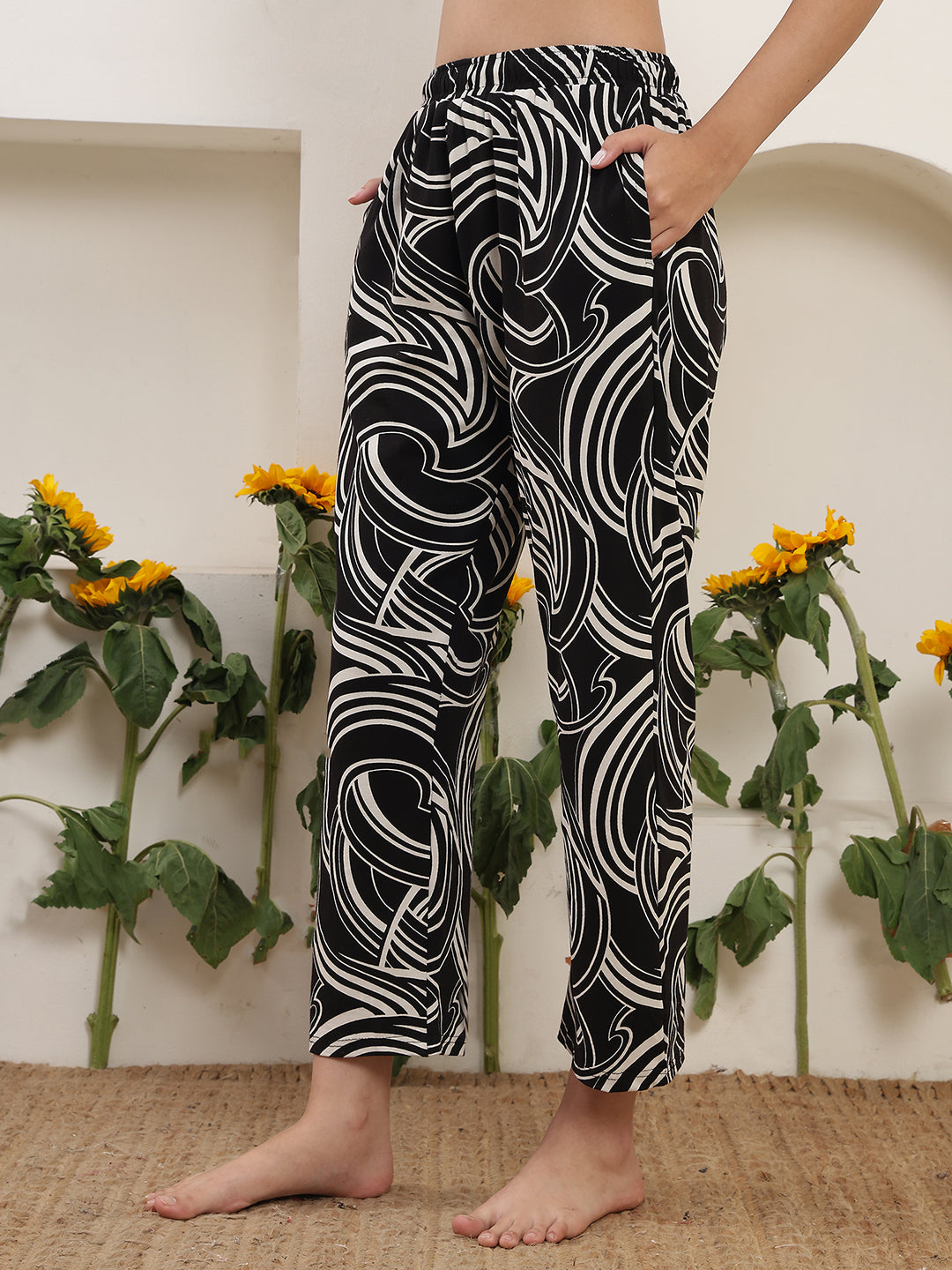 Black Swirls Printed Cotton Lounge Pant