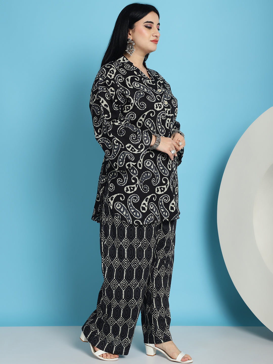 Plus Size Black Paisley Print Cotton  Short Kurta With Pant Set