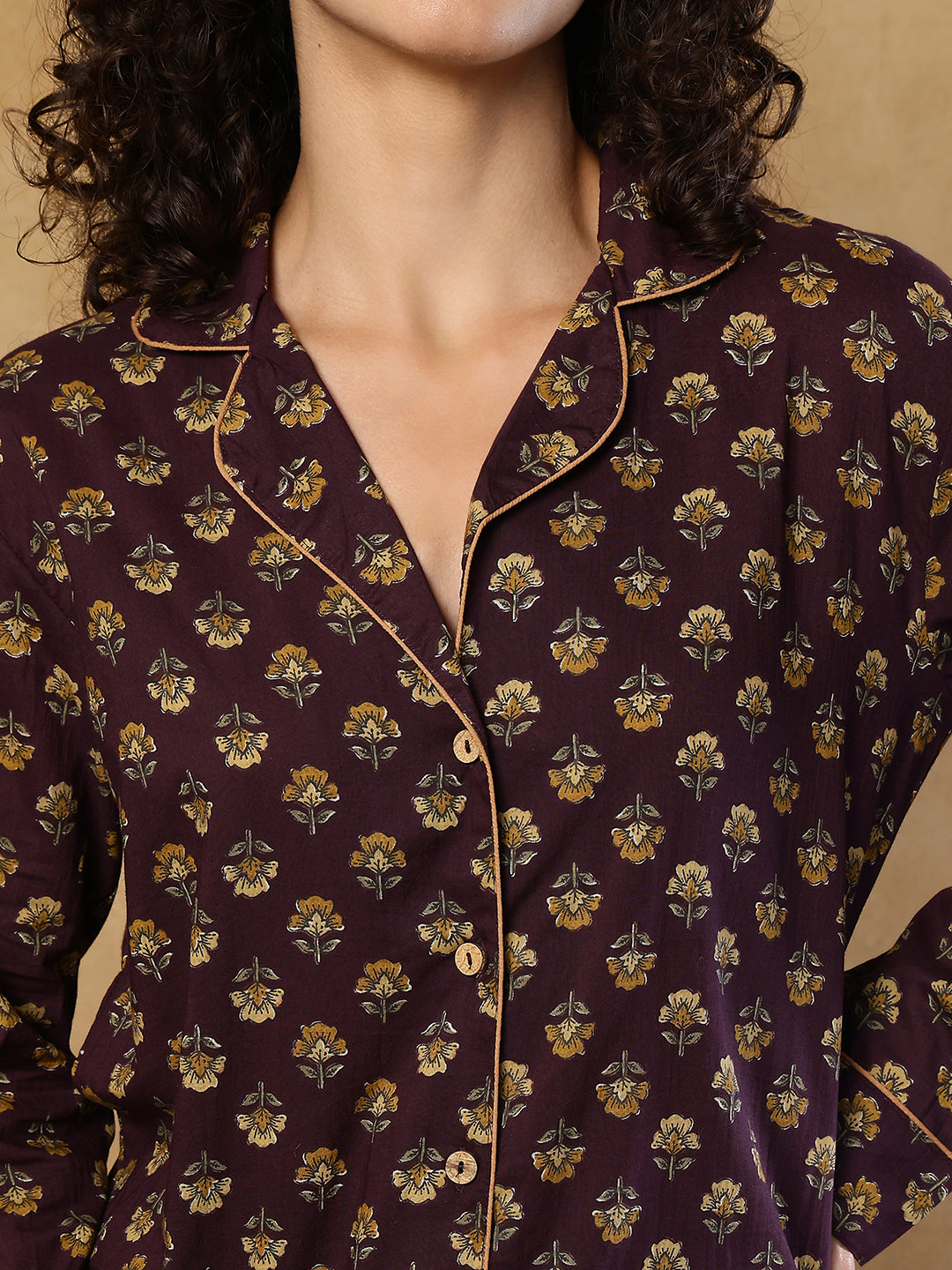 Aira Booti Collar Night Suit