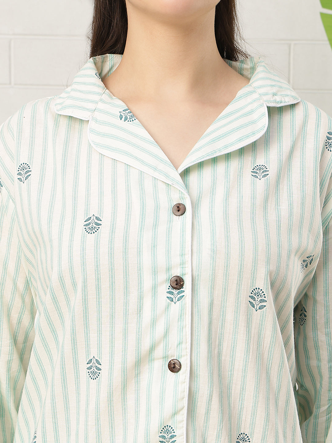 Stripe Booti Collar Night Suit