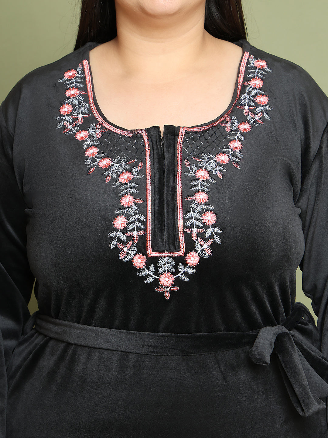 Black Embroidery Velvet Night Dress