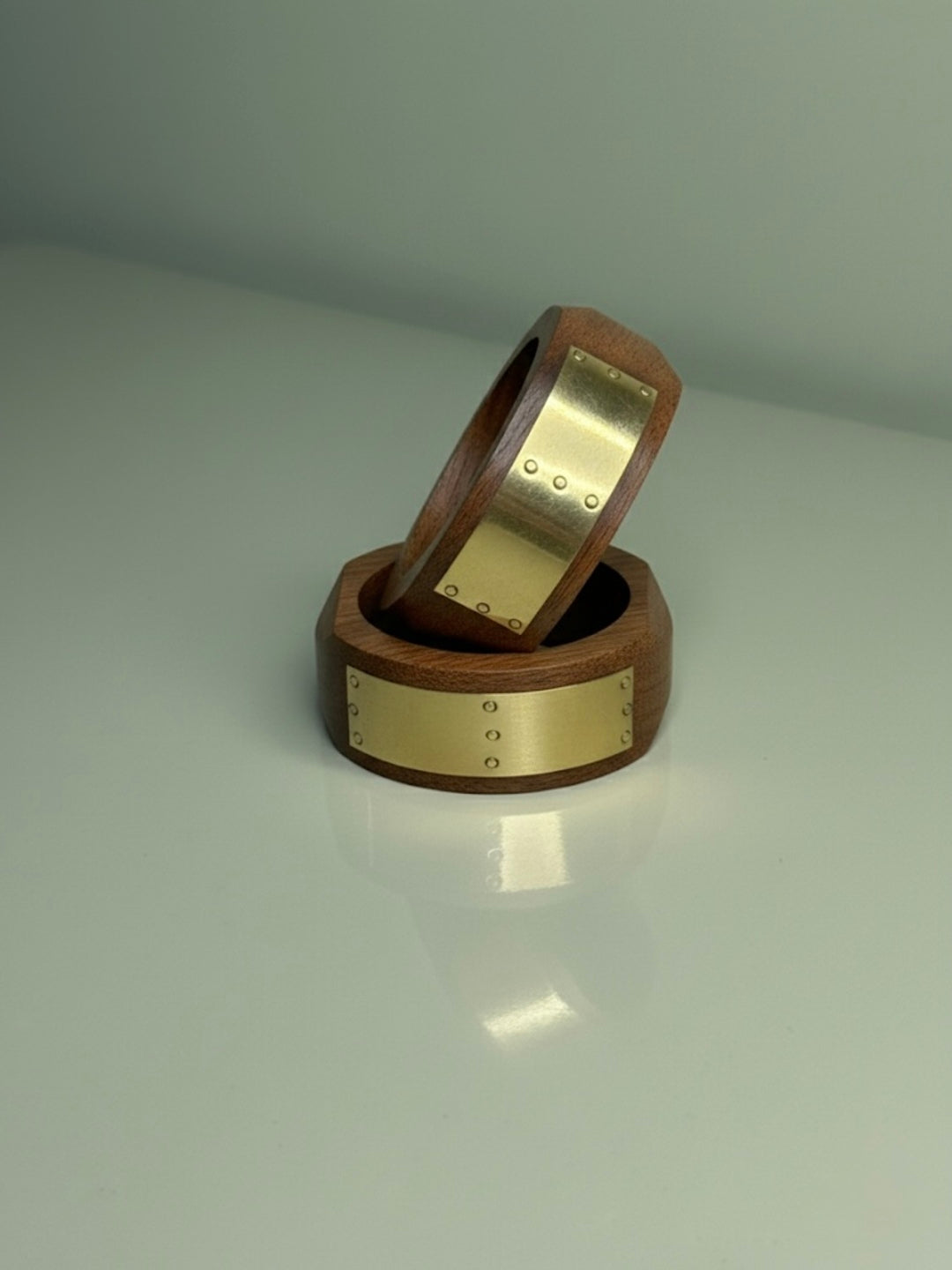 Ate Resin & Brass Bangles-Set of 2