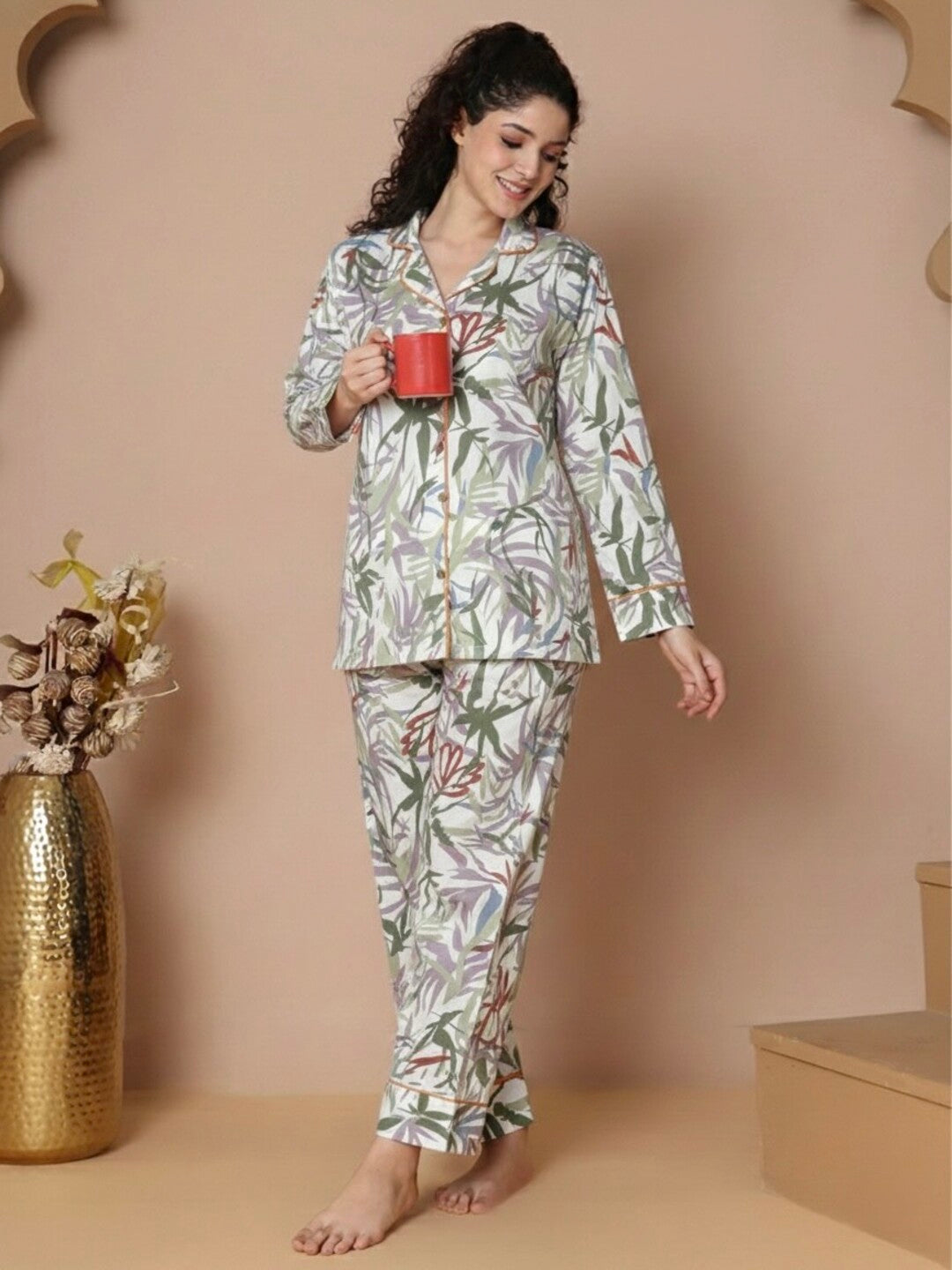 Exotic Palm Leaves Collar Night Suit