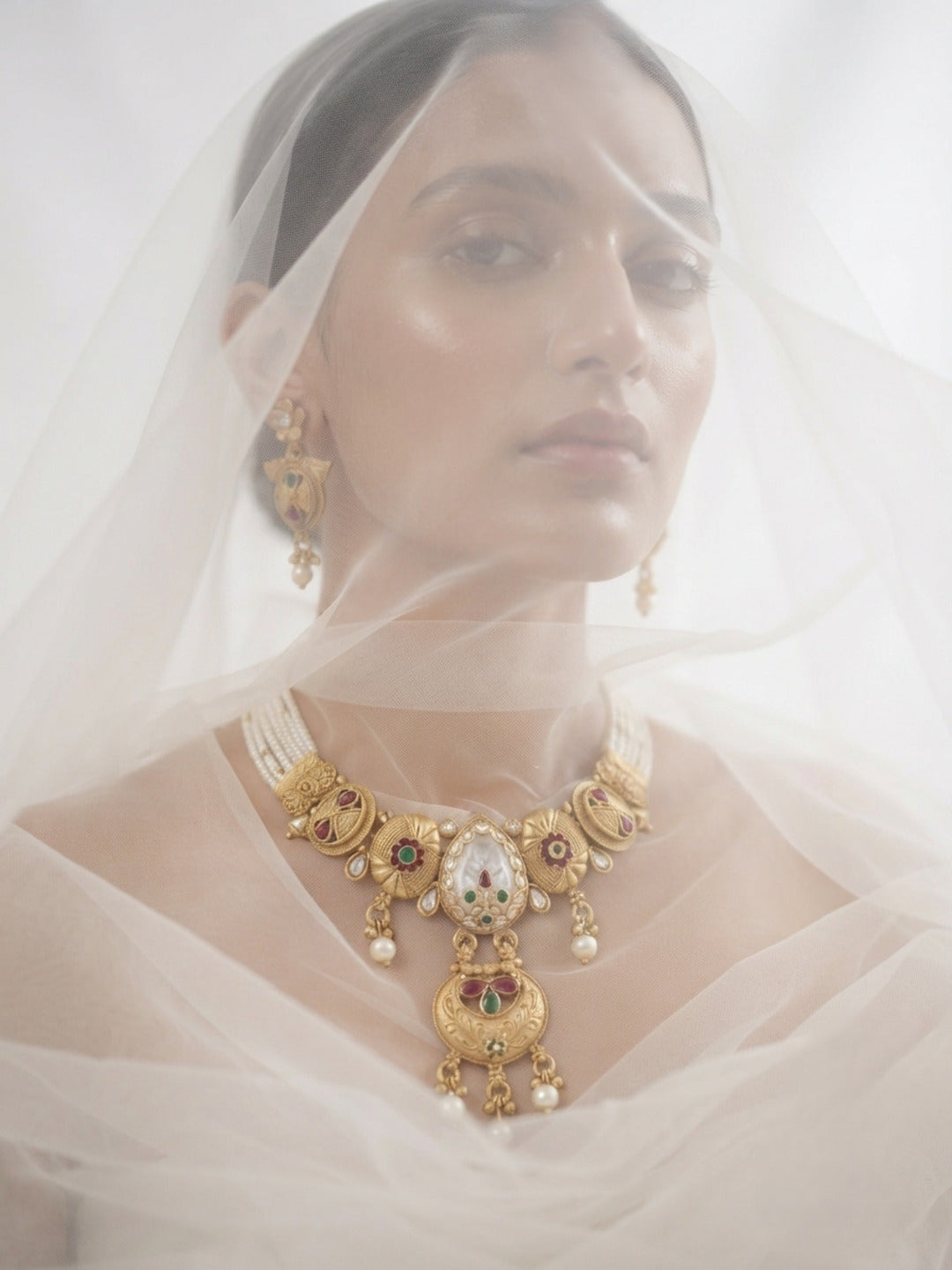 Amayra Jewellery Set
