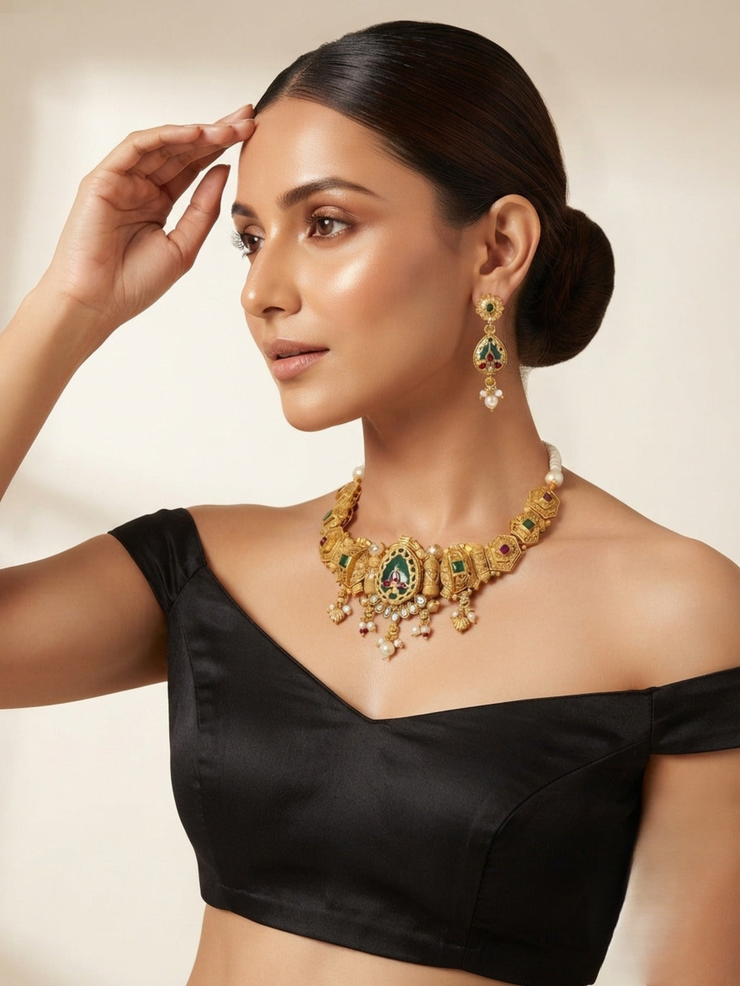 Kaashi Bai Jewellery Set